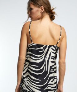 Garbtheory.shop4bb8fe8e78 3