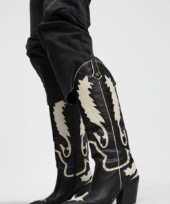 Garbtheory.shop8a57b88b7f 4