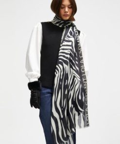 Garbtheory.shopfc74a77d8b 2